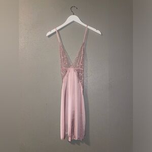 Women’s nightgown
